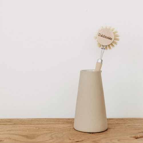 L'Alchimiste - Brosse vaisselle en hêtre et fibres végétales L'Alchimiste - Brosse vaisselle en hêtre et fibres végétales