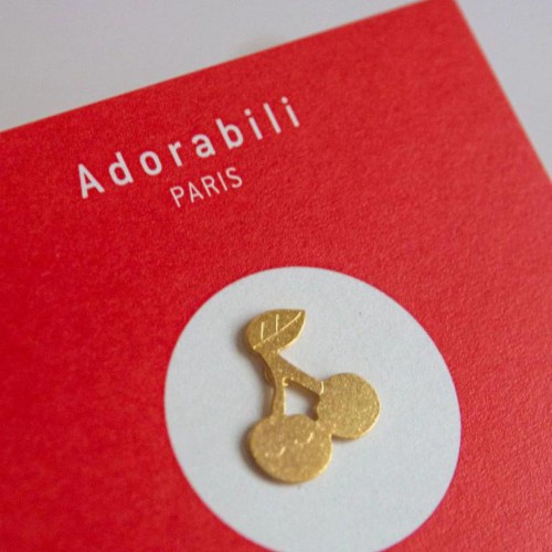 Adorabili Paris - Pin's Cerise Adorabili Paris - Pin's Cerise
