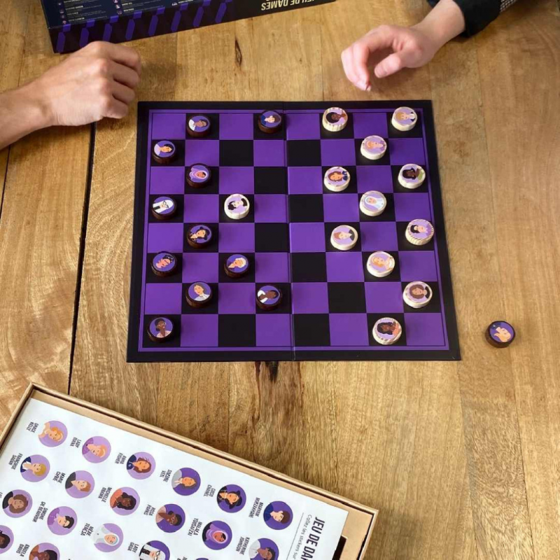 Jeu de Dames Inspirantes Cookut - Découvrez 24 Femmes Exceptionnelles Voir la slide Jeu de Dames Inspirantes Cookut - Découvrez 24 Femmes Exceptionnelles