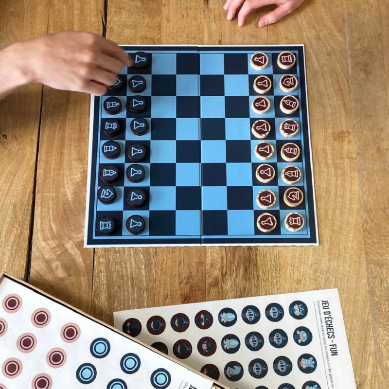 Voir la slide Jeu de Dames et Échecs 2 en 1 Cookut - Personnalisable et Écologique