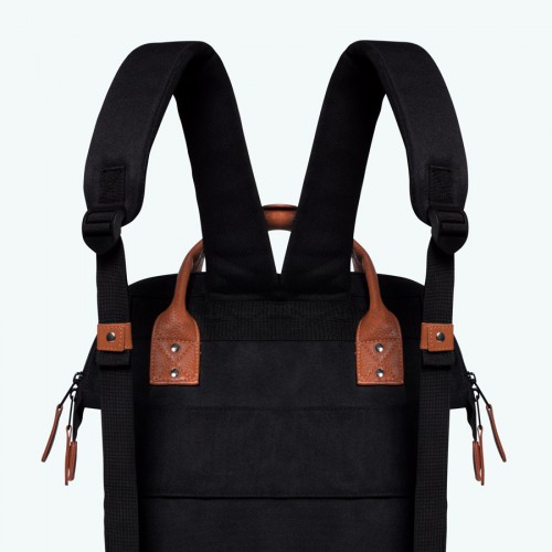 Sac à Dos Adventurer Medium Cabaïa – Pratique, Vegan & Garanti à Vie Sac à Dos Adventurer Medium Cabaïa – Pratique, Vegan & Garanti à Vie
