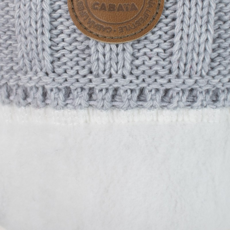 Cabaïa - Bonnet + 3 pompons - Kir Royal Light Grey Voir la slide Cabaïa - Bonnet + 3 pompons - Kir Royal Light Grey