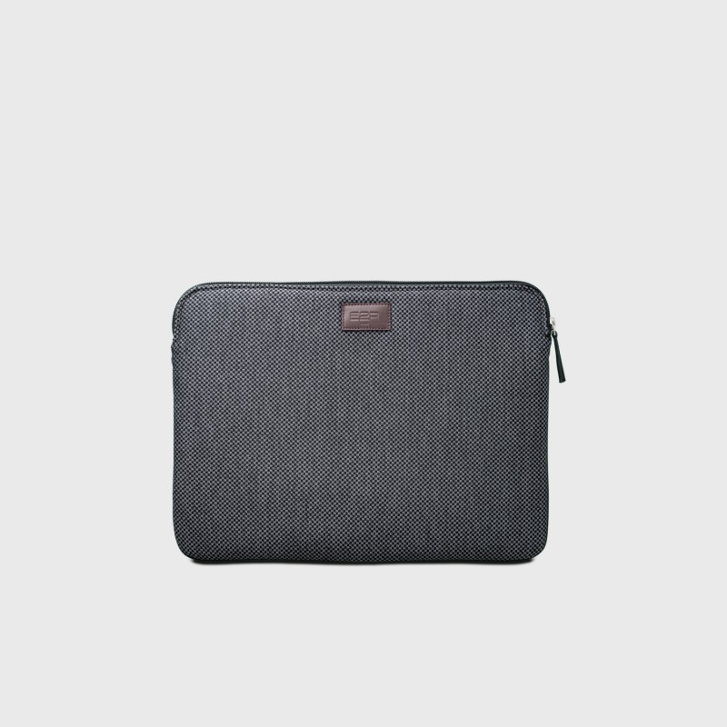 Entre 2 Rétros Pochette ordinateur 15" grise, bandes noire/blanche/vin Voir la slide Entre 2 Rétros Pochette ordinateur 15" grise, bandes noire/blanche/vin