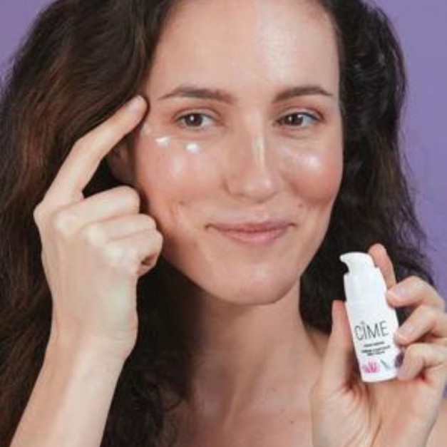 Contour des yeux Honestly Aging - Cîme