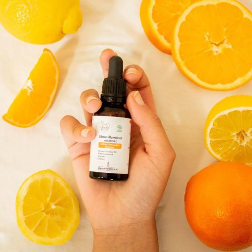 Sérum Illuminant à la Vitamine C – Clémence & Vivien | Teint Éclatant Sérum Illuminant à la Vitamine C – Clémence & Vivien | Teint Éclatant