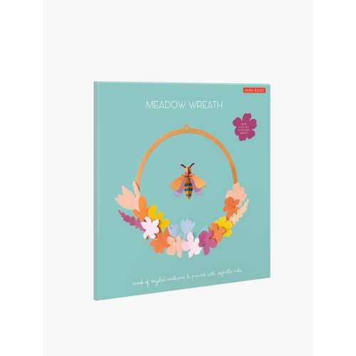 Couronne de Fleurs en Papier 3D – Studio ROOF Couronne de Fleurs en Papier 3D – Studio ROOF
