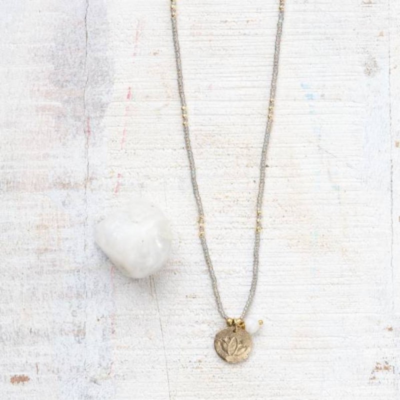 Voir la slide Collier A Beautiful Story