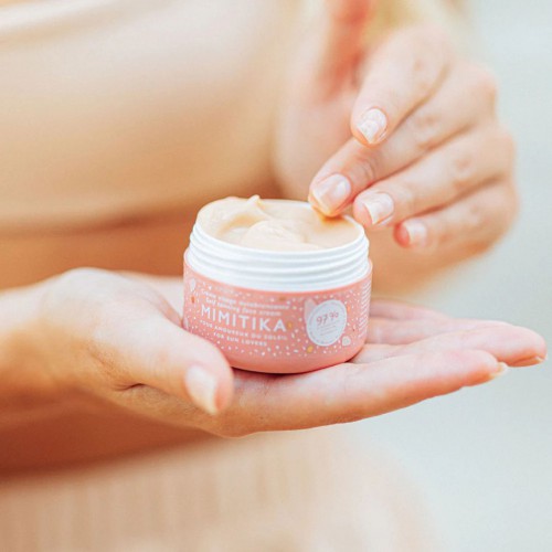 Crème Visage Autobronzante - Teint Halé Naturel & Adapté à Toutes les Peaux