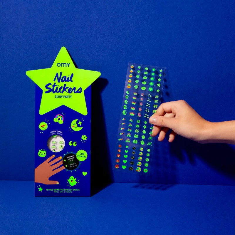 Omy - Nail stickers - Glow Party Voir la slide Omy - Nail stickers - Glow Party
