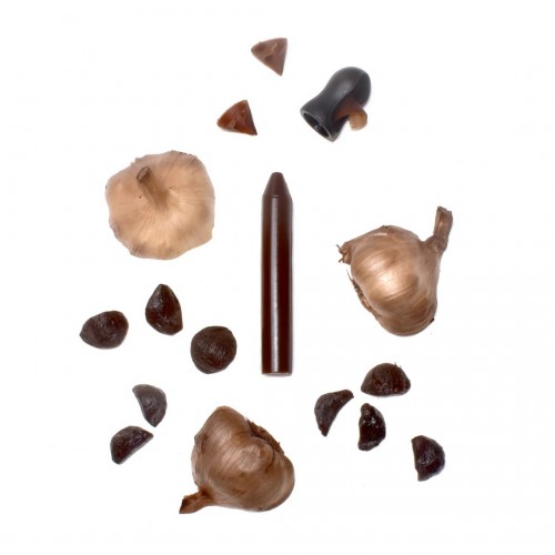 Ocni x Maison Boutarin - Coffret 1 crayon à râper - Ail noir fumé - Bio Ocni x Maison Boutarin - Coffret 1 crayon à râper - Ail noir fumé - Bio