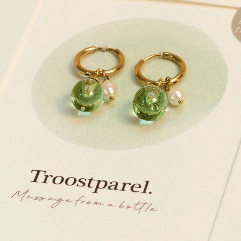 boucle d'oreilles Vinoos Voir la slide boucle d'oreilles Vinoos