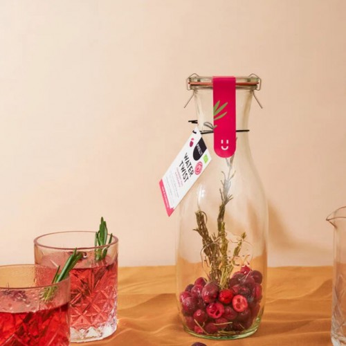 Pineut - Watertwist Carafe - Rose Mountain Tea Hibiscus Pineut - Watertwist Carafe - Rose Mountain Tea Hibiscus
