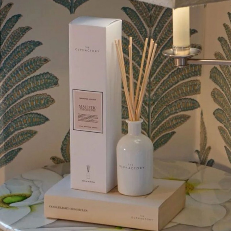 Bâtonnets désodorisants de Olphactory – Parfums subtils pour une ambiance de détente Voir la slide Bâtonnets désodorisants de Olphactory – Parfums subtils pour une ambiance de détente