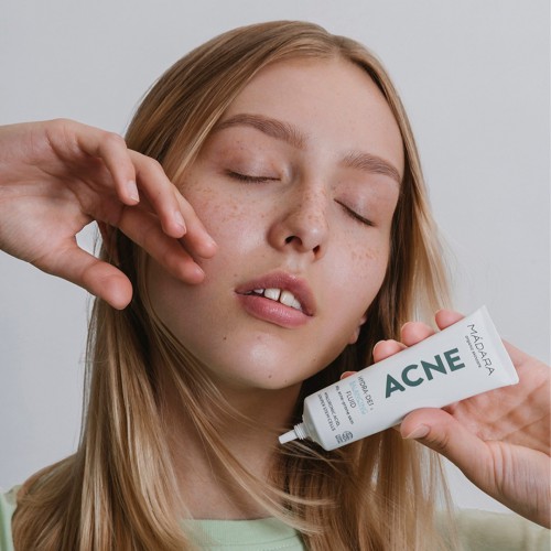 Madara Acne Hydra-Derm Balancing Fluid 40ml - Peaux à problèmes Madara Acne Hydra-Derm Balancing Fluid 40ml - Peaux à problèmes