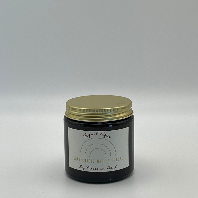 Lucie in the R – Bougie Thym et Figue 120g – Cire de soja naturelle Voir la slide Lucie in the R – Bougie Thym et Figue 120g – Cire de soja naturelle
