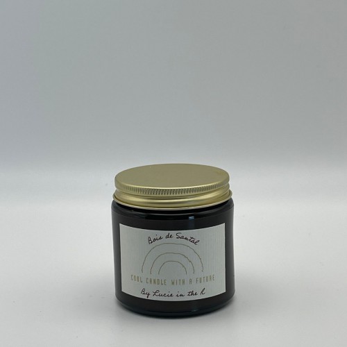 Lucie in the R – Bougie Bois de Santal 120g – Cire de soja naturelle Lucie in the R – Bougie Bois de Santal 120g – Cire de soja naturelle