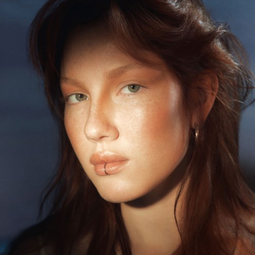 Madara - Bronzer Minéral Heat 1 au fini soyeux et naturel Madara - Bronzer Minéral Heat 1 au fini soyeux et naturel
