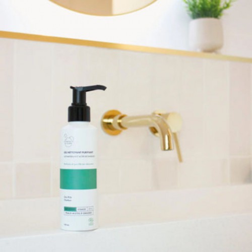Gel Nettoyant Purifiant - Nettoie et Équilibre les Peaux Mixtes Gel Nettoyant Purifiant - Nettoie et Équilibre les Peaux Mixtes