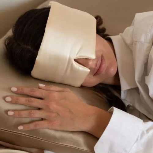 Masque de sommeil en soie – Confort & élégance