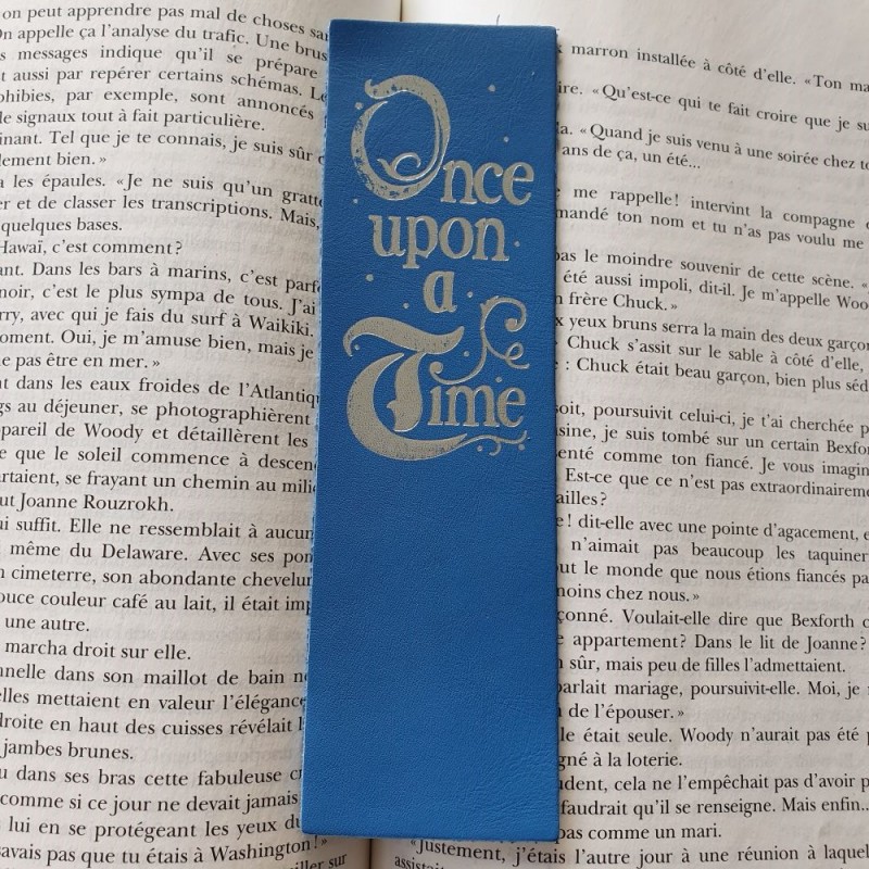 Marque-page en cuir Once upon a time Voir la slide Marque-page en cuir Once upon a time
