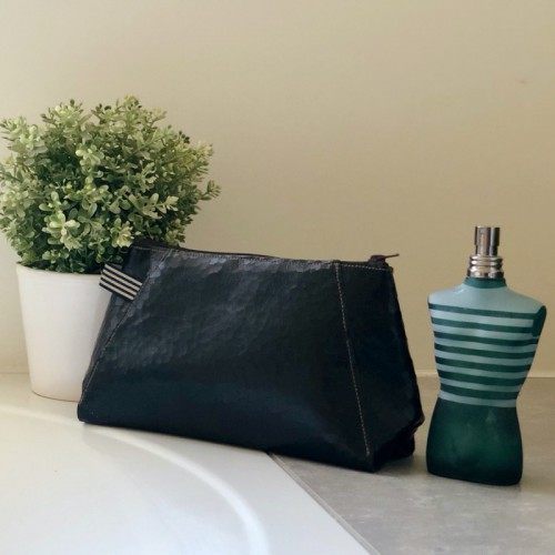 Trousse de toilette homme Marron foncé en crocodile Trousse de toilette homme Marron foncé en crocodile