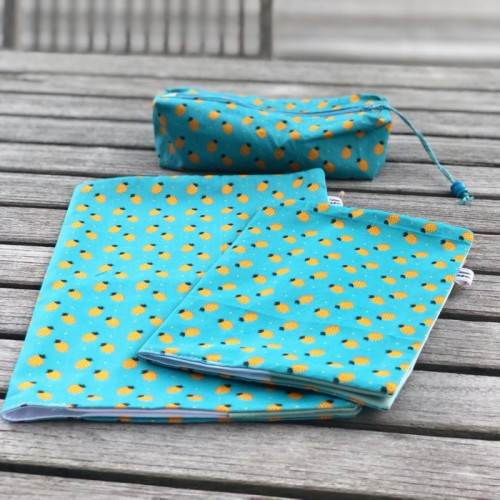 Green Clothes protège cahier en tissu ananas doublé PUL Green Clothes protège cahier en tissu ananas doublé PUL