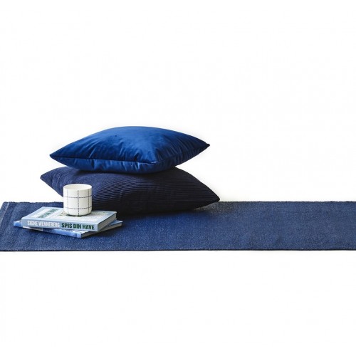 tapis en plastique recyclé bleu foncé