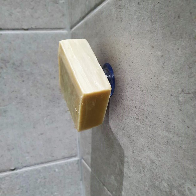 Chamarrel porte-savon aimanté
