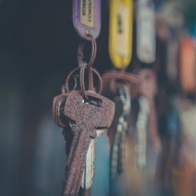 Porte-clés pour femme | Cuir et tissu upcyclés | Lucie in the R